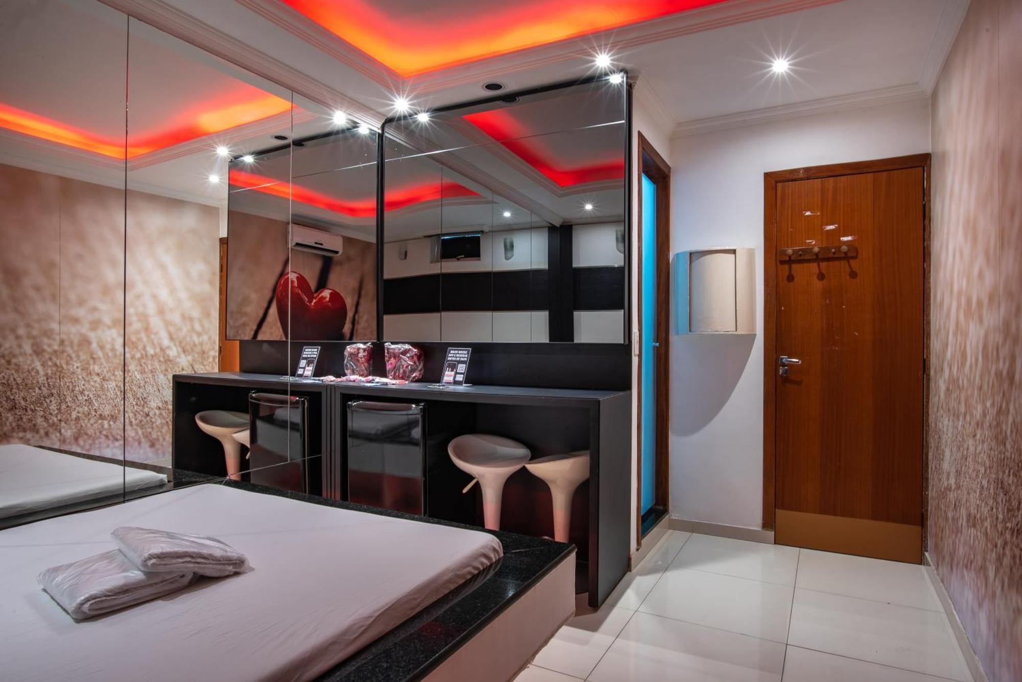Motel Fantasy 2 (Adults Only) Contagem Exterior foto