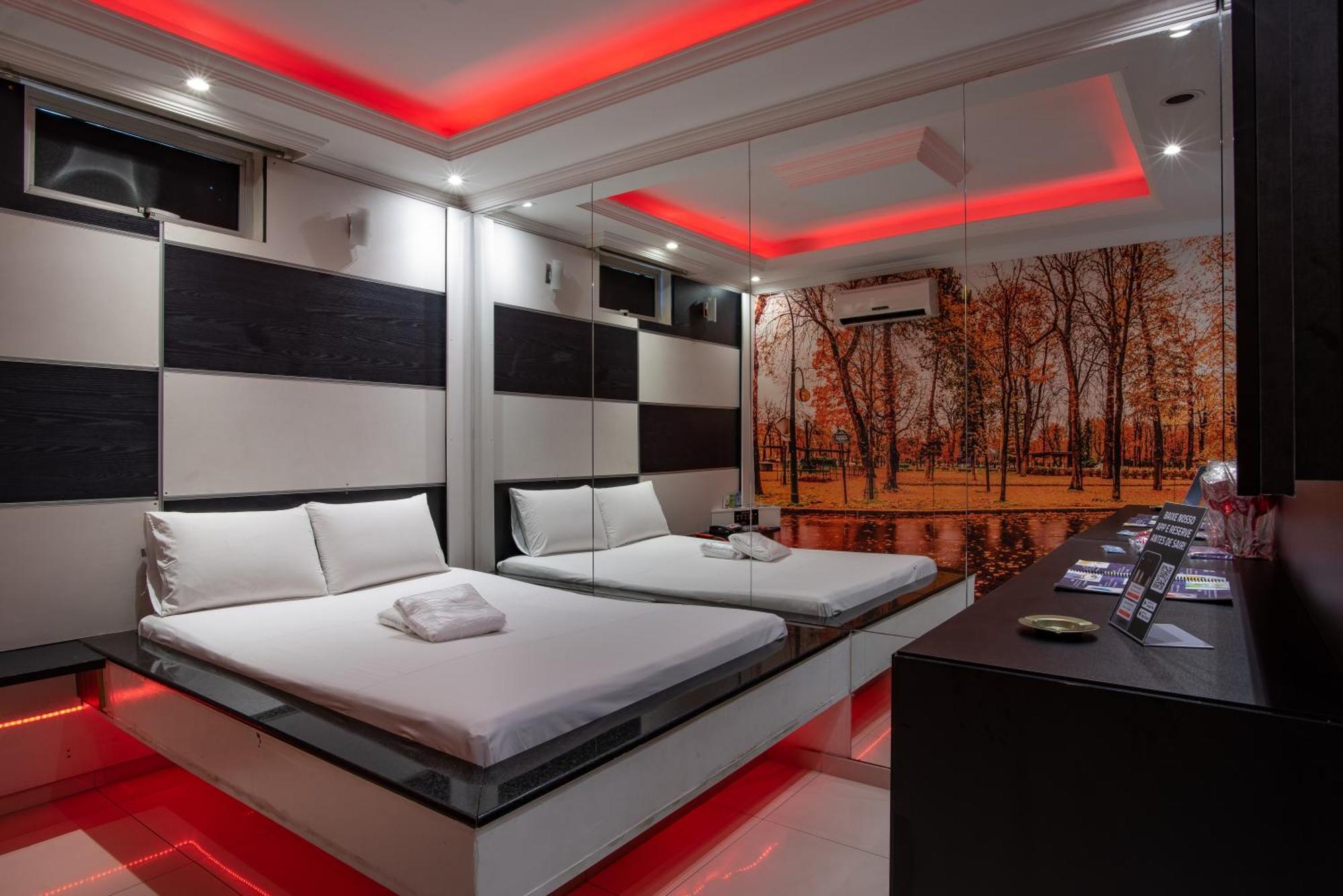 Motel Fantasy 2 (Adults Only) Contagem Exterior foto