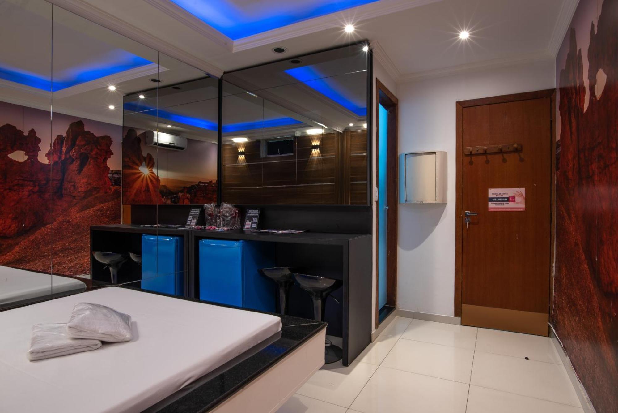 Motel Fantasy 2 (Adults Only) Contagem Exterior foto