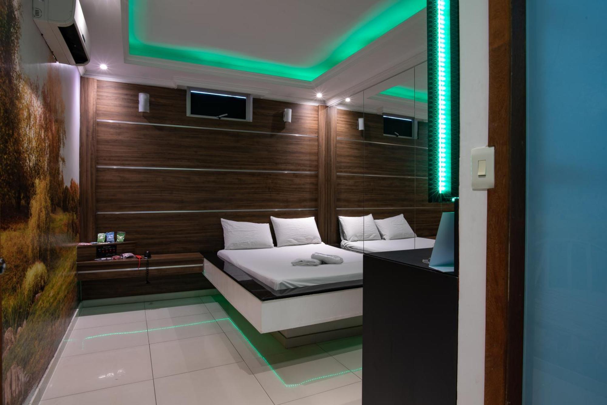 Motel Fantasy 2 (Adults Only) Contagem Exterior foto
