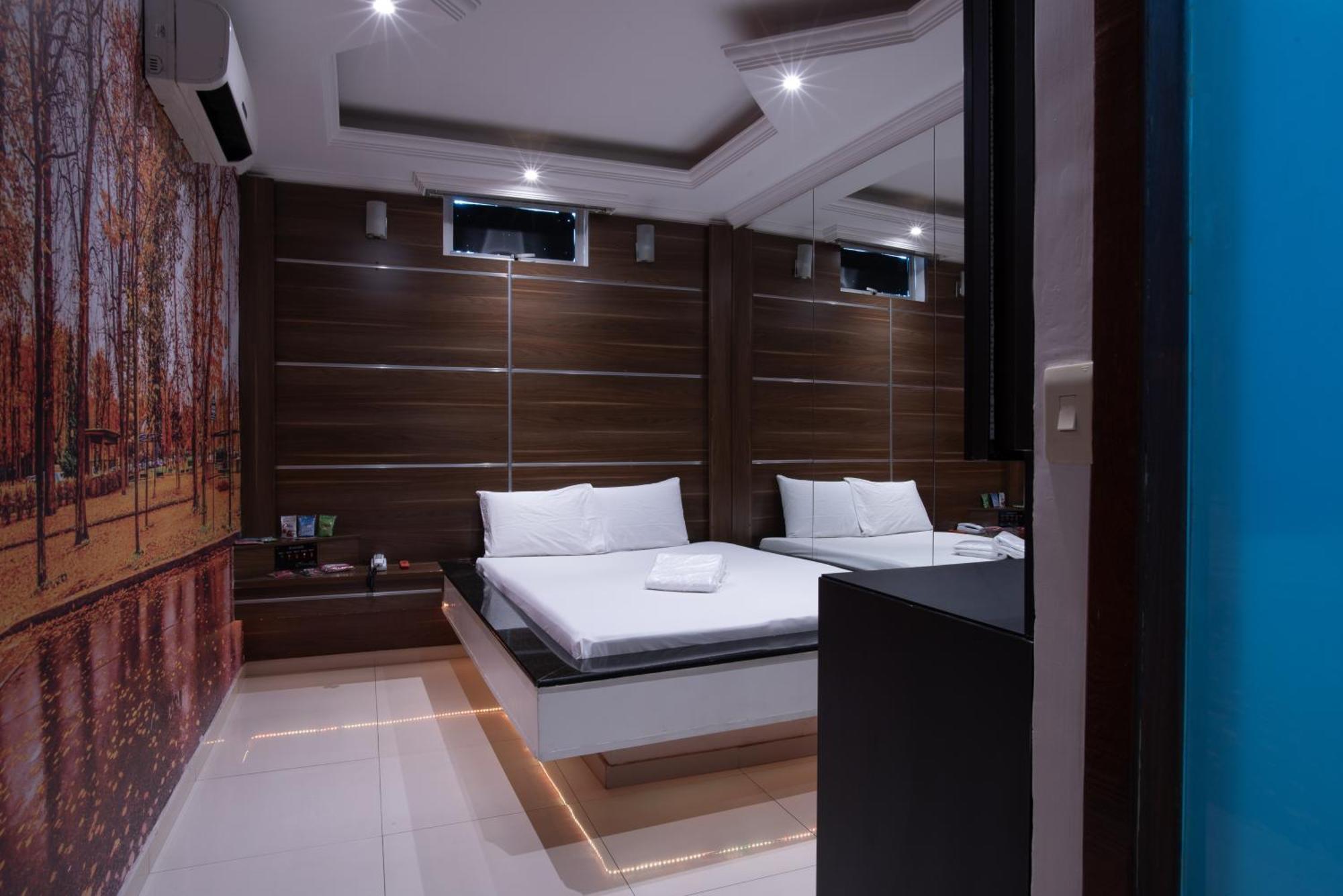Motel Fantasy 2 (Adults Only) Contagem Exterior foto
