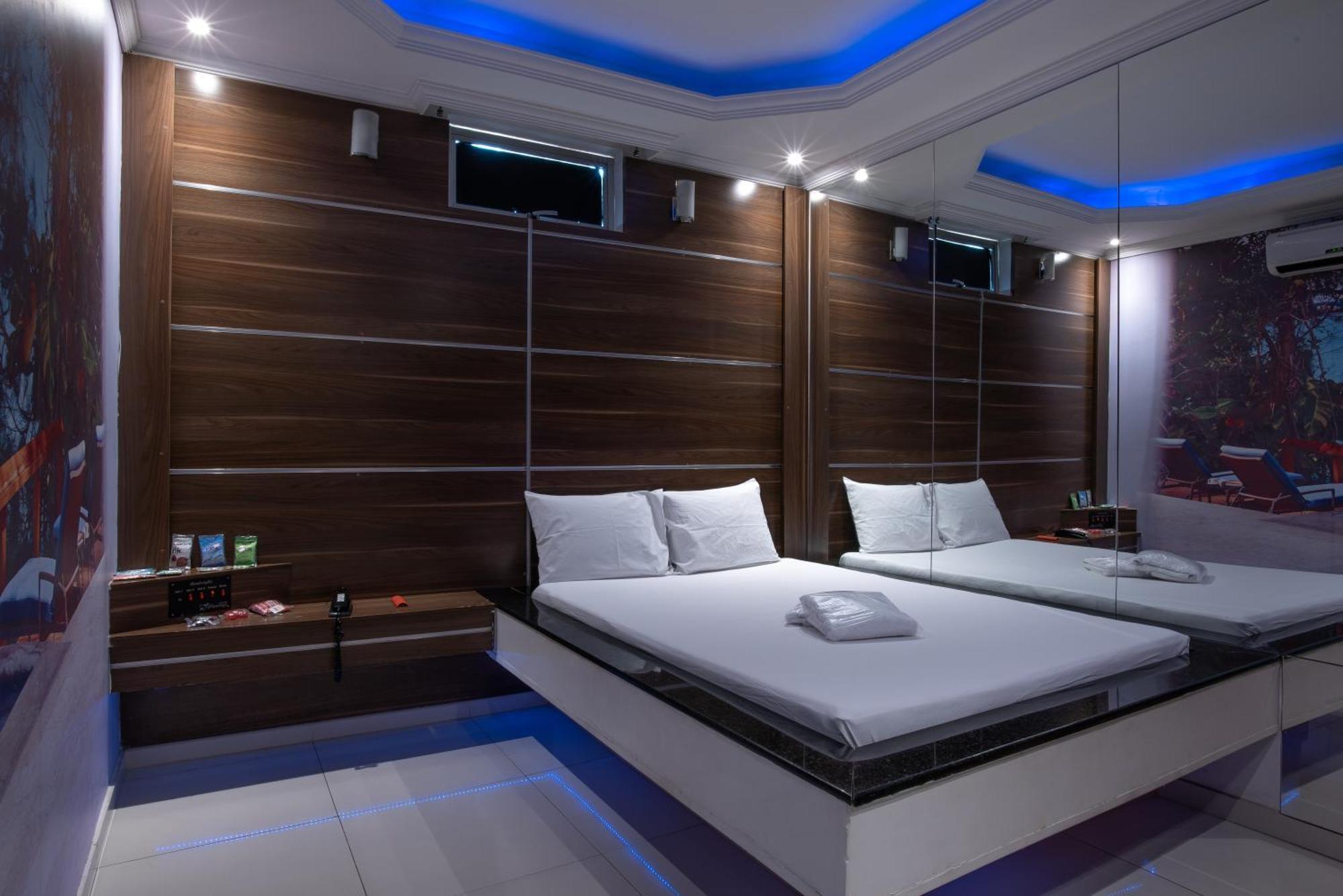 Motel Fantasy 2 (Adults Only) Contagem Exterior foto