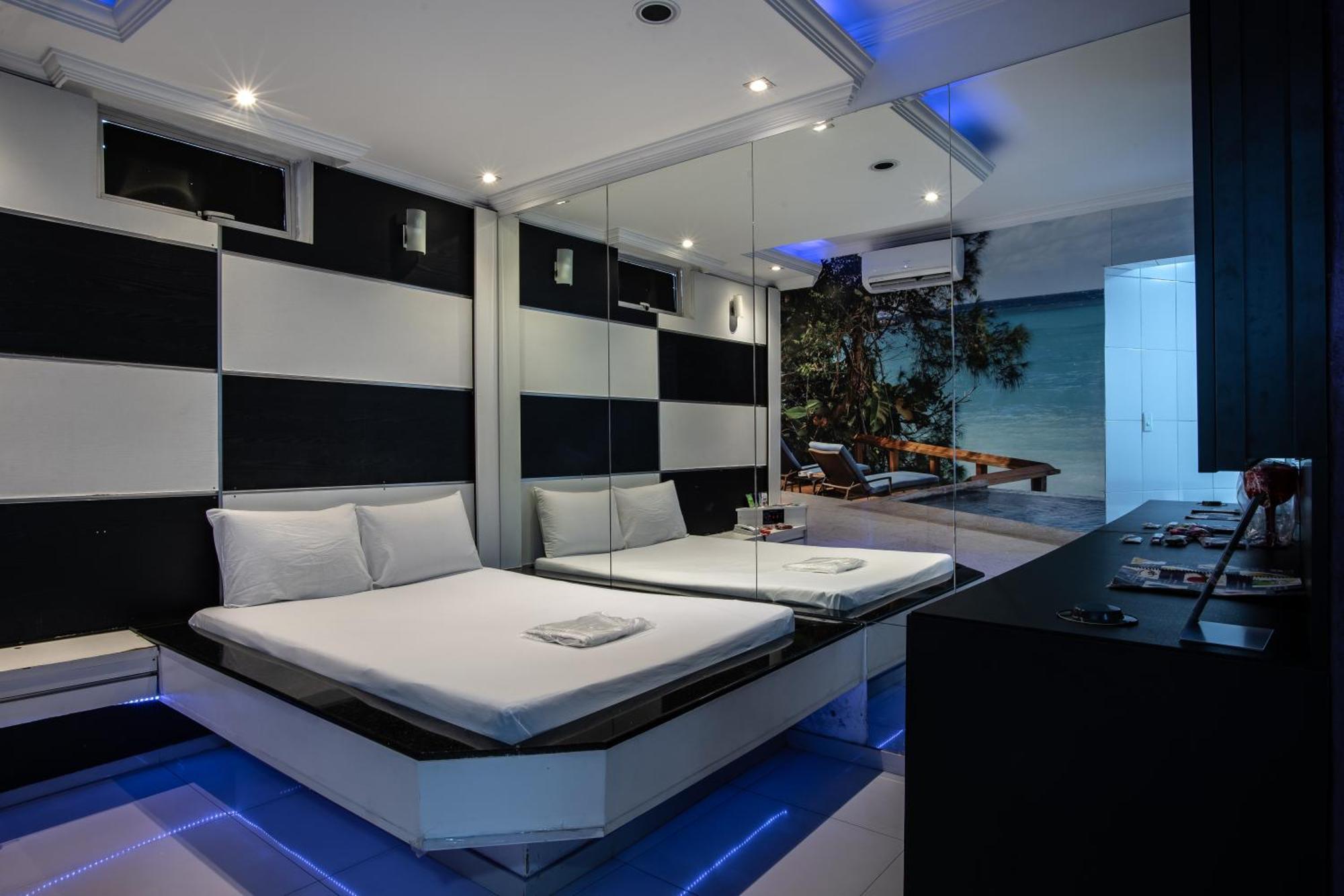 Motel Fantasy 2 (Adults Only) Contagem Exterior foto