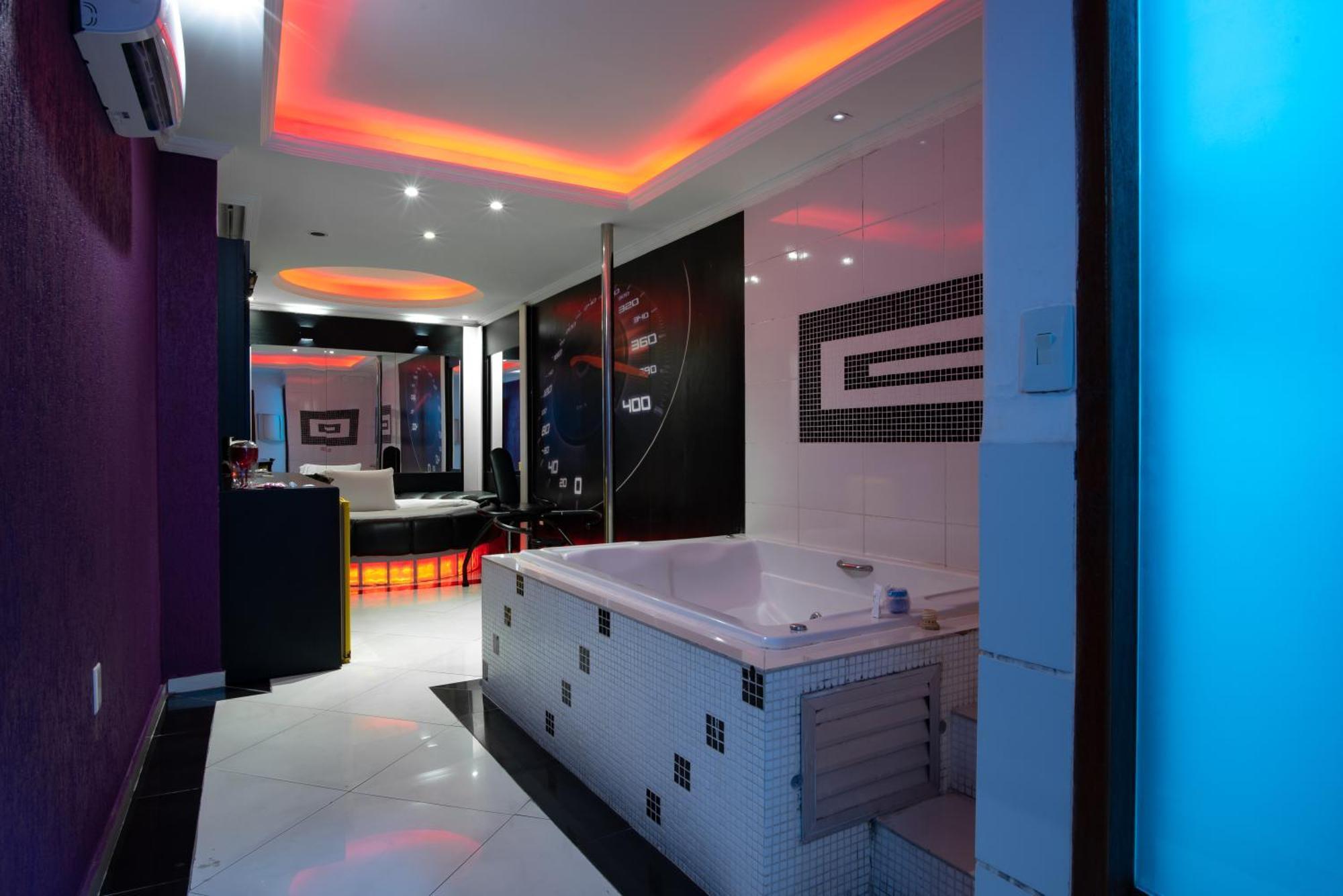Motel Fantasy 2 (Adults Only) Contagem Exterior foto