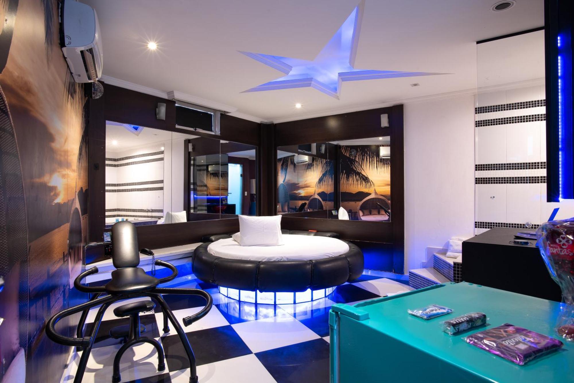 Motel Fantasy 2 (Adults Only) Contagem Exterior foto